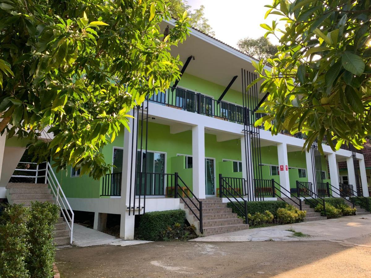 Somrudee Resort Nakhon Nayok Bagian luar foto